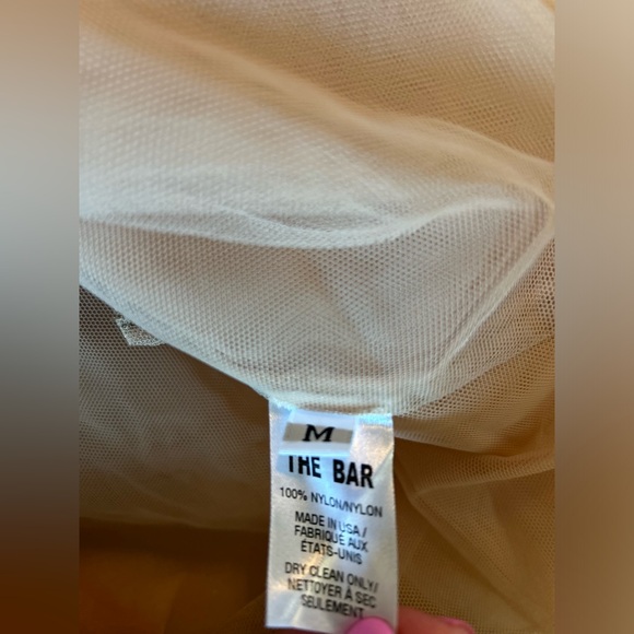 The Bar Jules Tulle Overlay Embellished Strap
Top Size Medium Tan - Picture 4 of 4